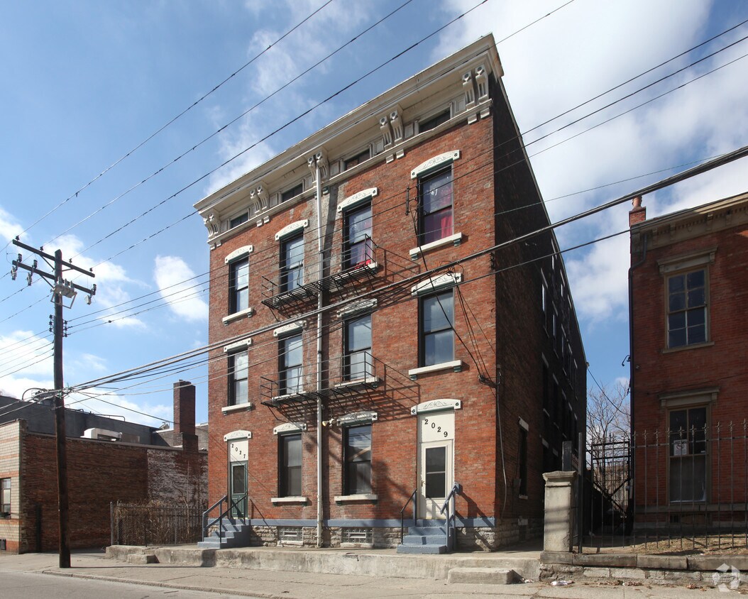 Building Photo - 2027-2029 Dunlap St