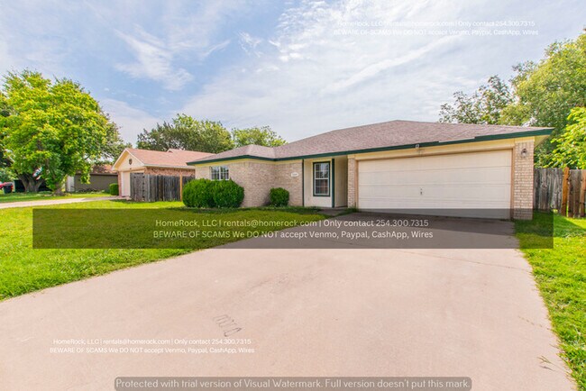 Building Photo - 4 Bedroom 2 Bath Available NOW