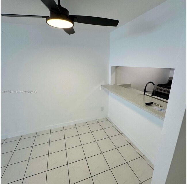 Foto del edificio - 505 NE 30th St