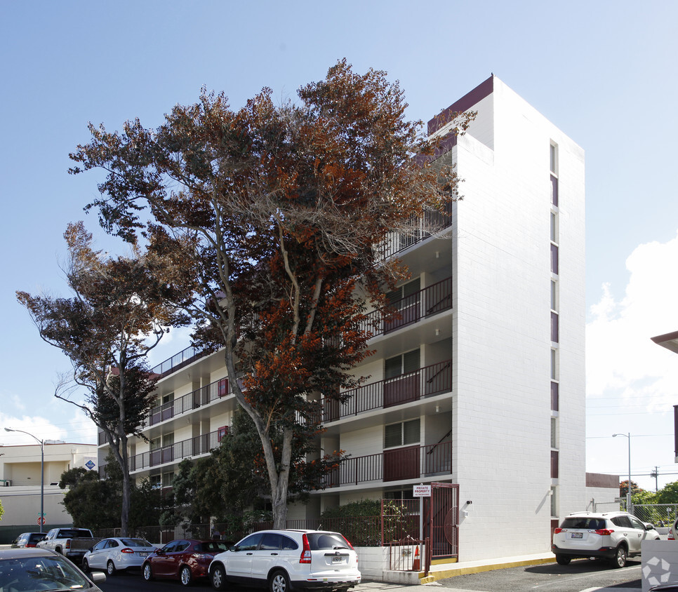 650 Sheridan Street - 650 Sheridan St