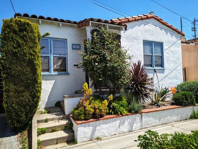 Foto del edificio - 4840 Ellenwood Dr