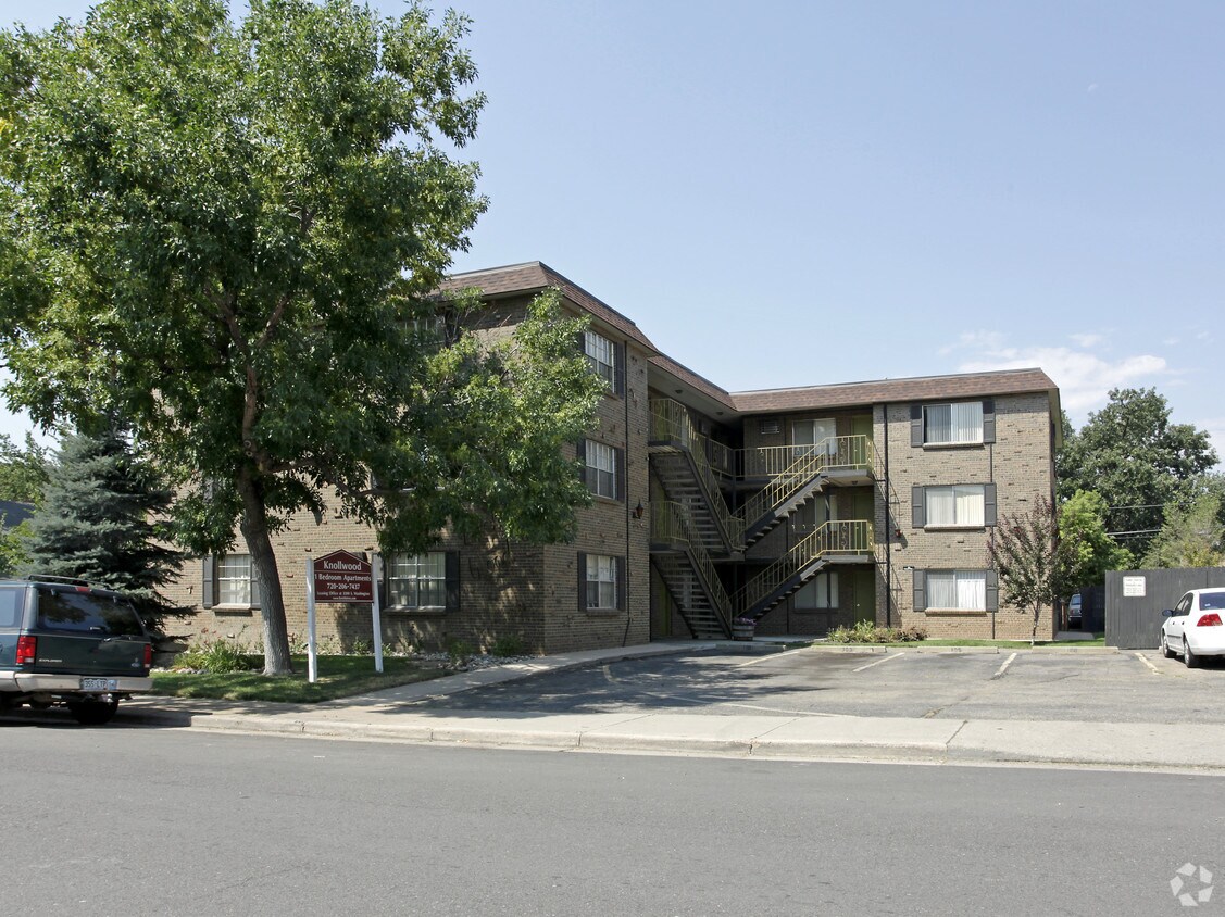 Primary Photo - Knollwood and Tanglewood Apartments