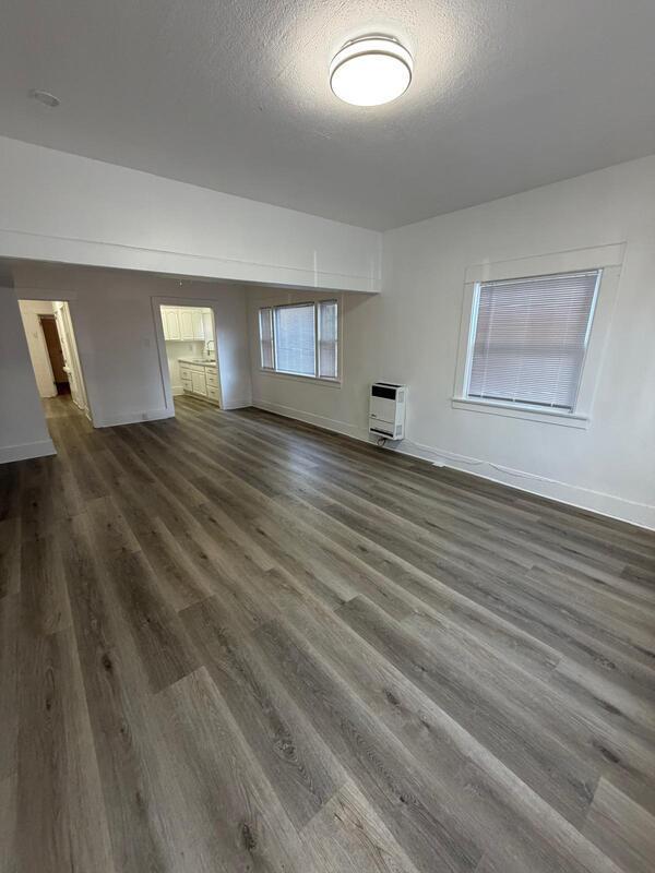 Foto del edificio - 433 W 4th St