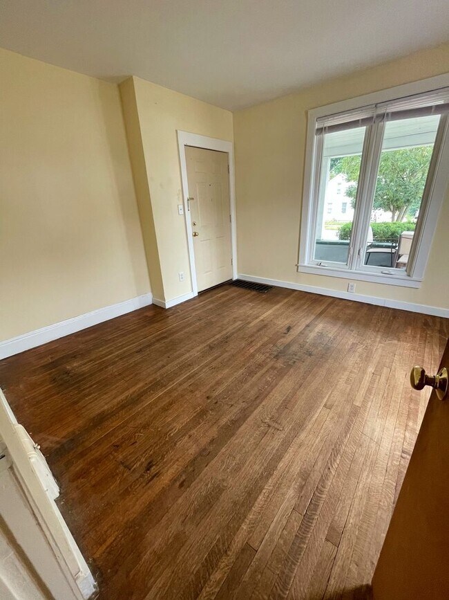 Foto del edificio - 211 Ballard St