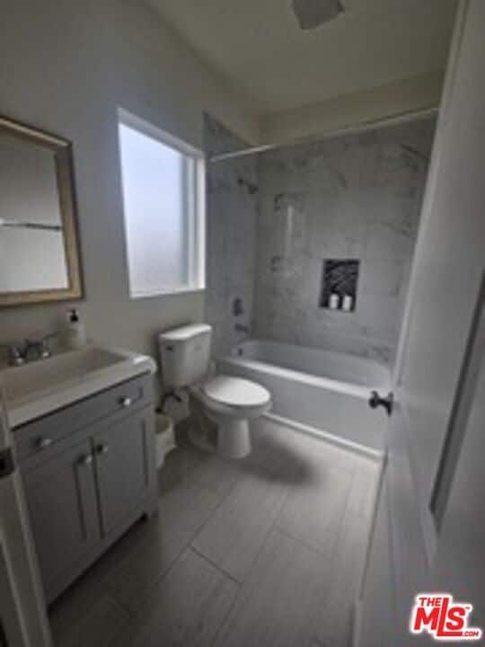 Foto del edificio - 868 N Edgemont St