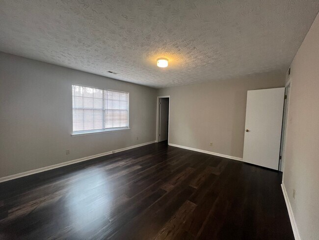 Building Photo - 7005 Cordoba Ct