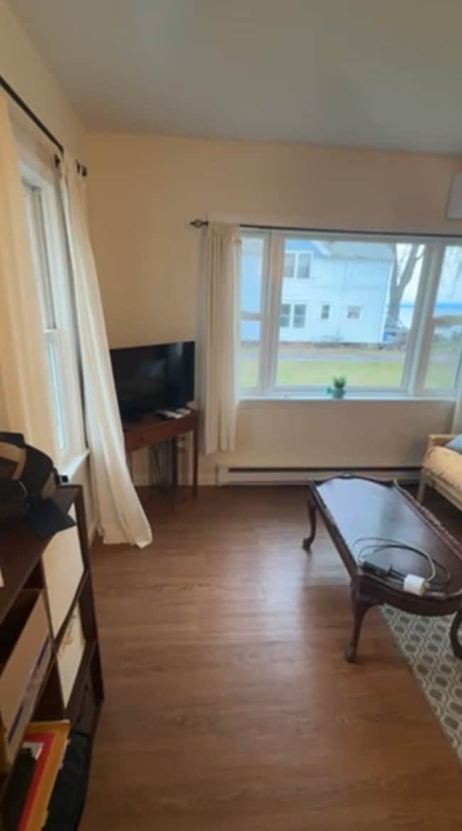 Foto del edificio - 56 Wright Ave