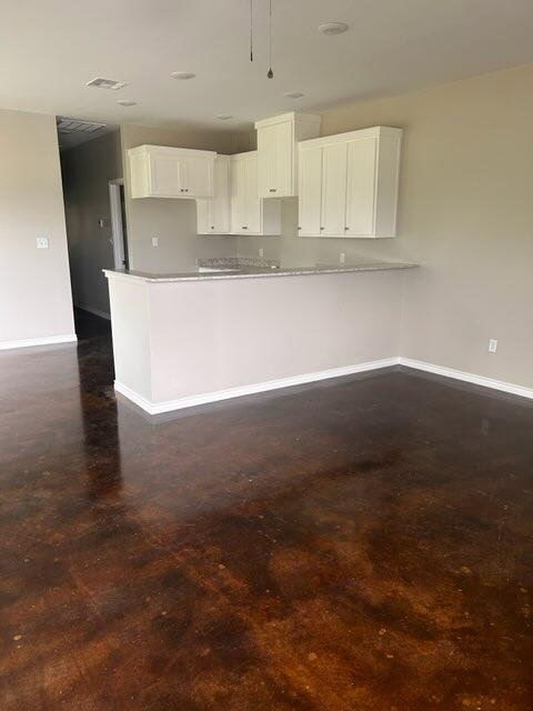 Building Photo - 908 E 12th Ave