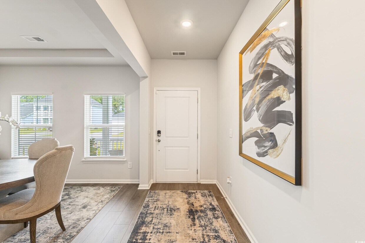 Foto principal - 5822 Whitebark Dr