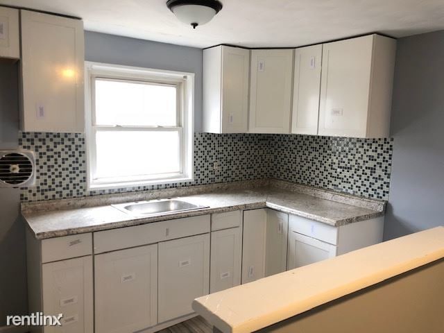 Building Photo - 1 br, 1 bath Apartment - Quinnipiac Ave