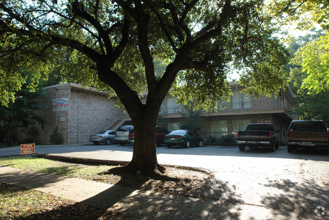 Building Photo - Victor Street Apartments