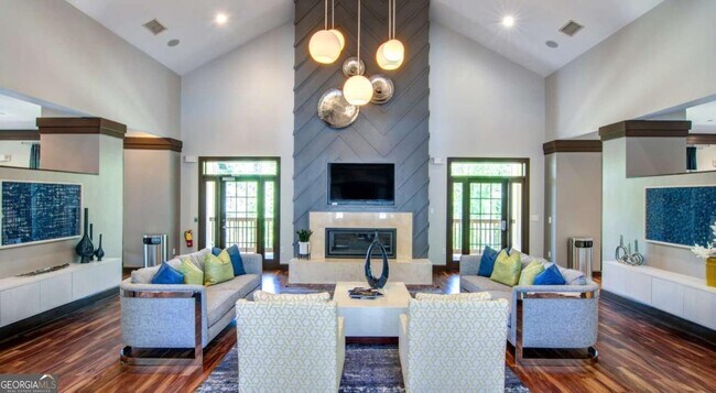 Foto del edificio - 100 Pinhurst Dr