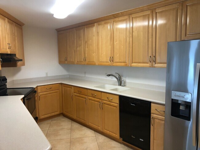 Foto del edificio - Private Duplex Home Across from Kahala Mall