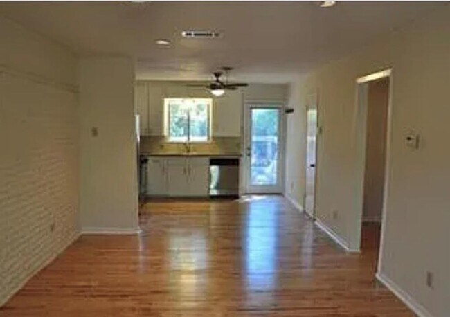 Building Photo - 3711 Bridle Path