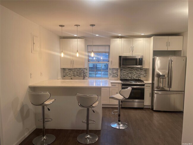 Foto del edificio - 138-30 77th Ave