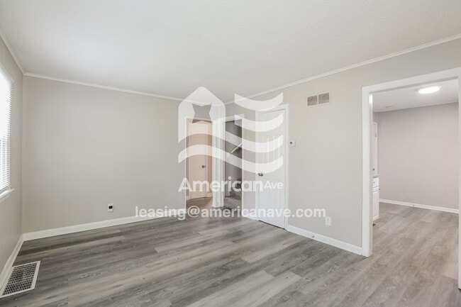 Building Photo - 4412 Myrtle Ave