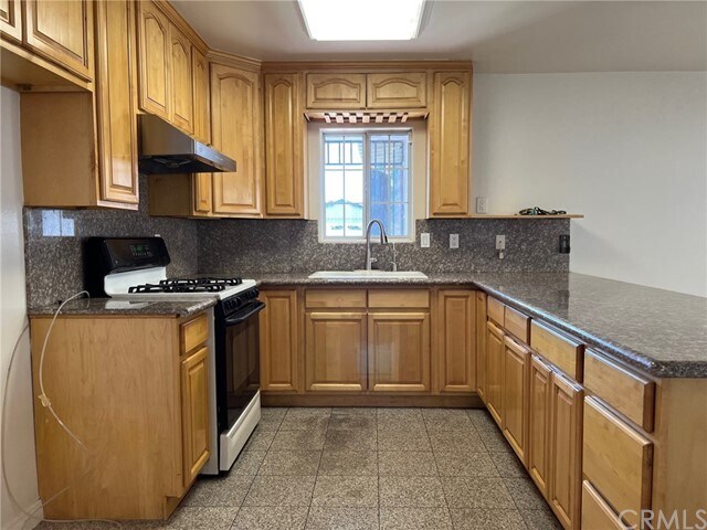 Building Photo - 927 Coriolanus Dr