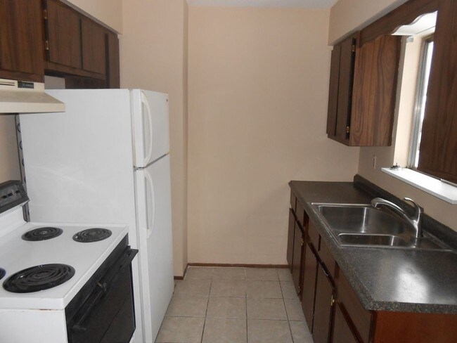 Foto del edificio - 1707 Oakmont St NW