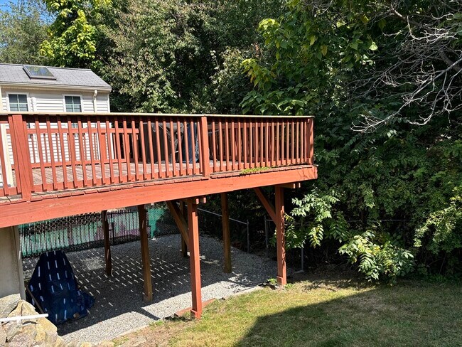 Building Photo - 19 Lena Ln