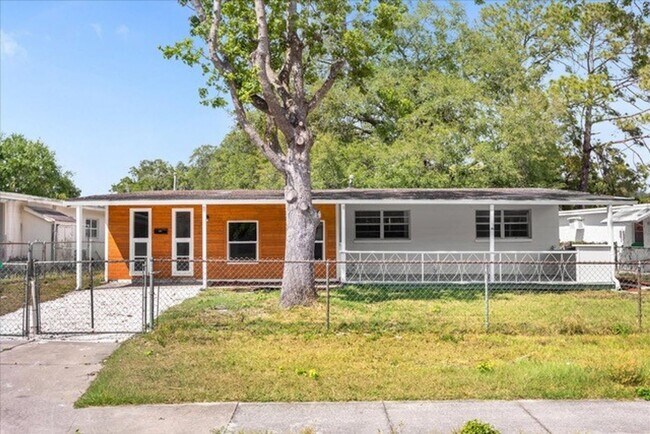 Building Photo - 3207 Sherry Dr