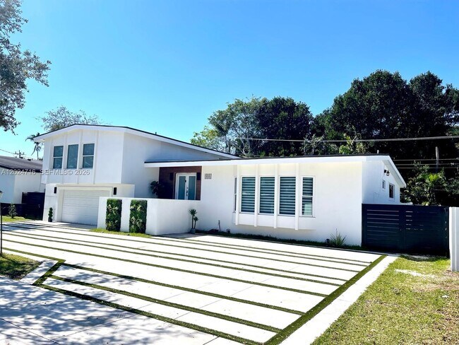 Foto del edificio - 19960 Highland Lakes Blvd