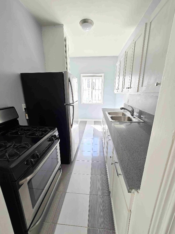 Building Photo - 851 Sanborn Ave