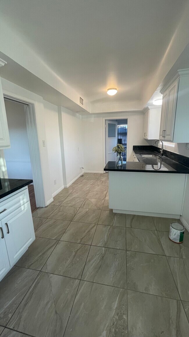 Foto del edificio - 2901 W 85th St