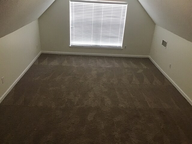 Foto del edificio - 6632 Shadyview Dr
