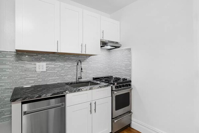 Foto del edificio - 222 West 10th Street