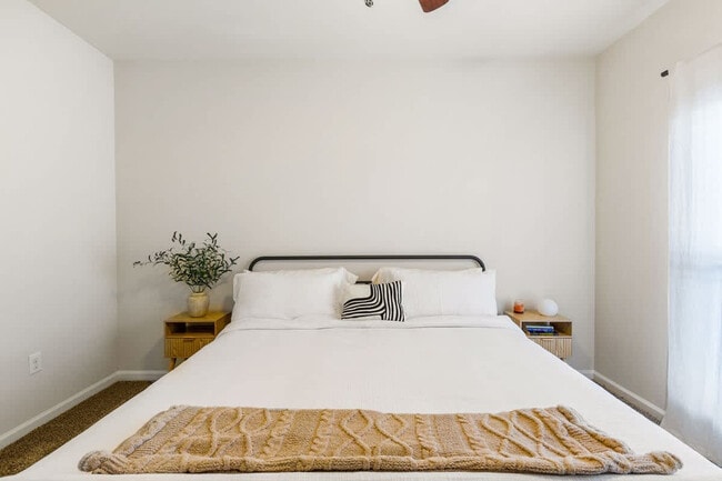 Foto del edificio - 9301 Old Bee Caves Rd