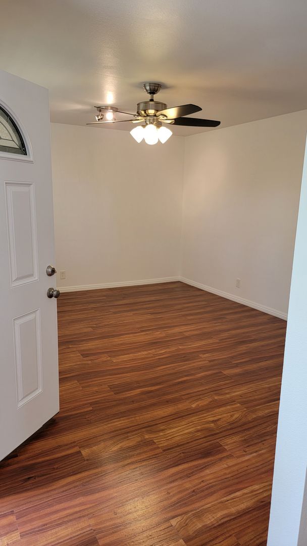 Foto del edificio - Encinitas - 4Bed/2 Bath - Close to schools and trails!