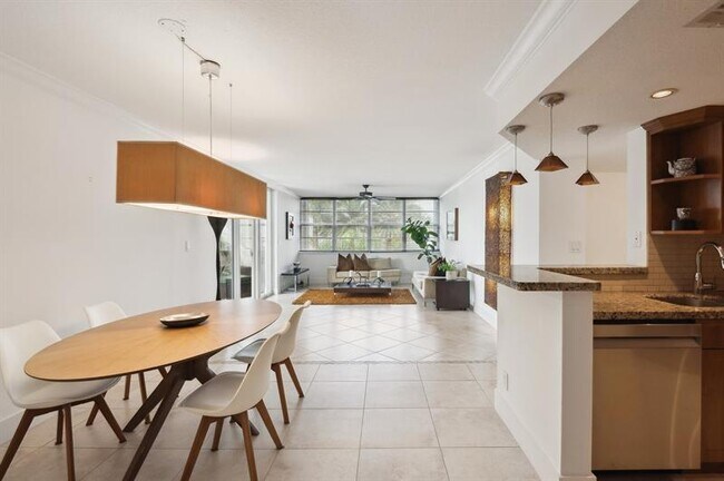 Building Photo - 1170 N Federal Hwy