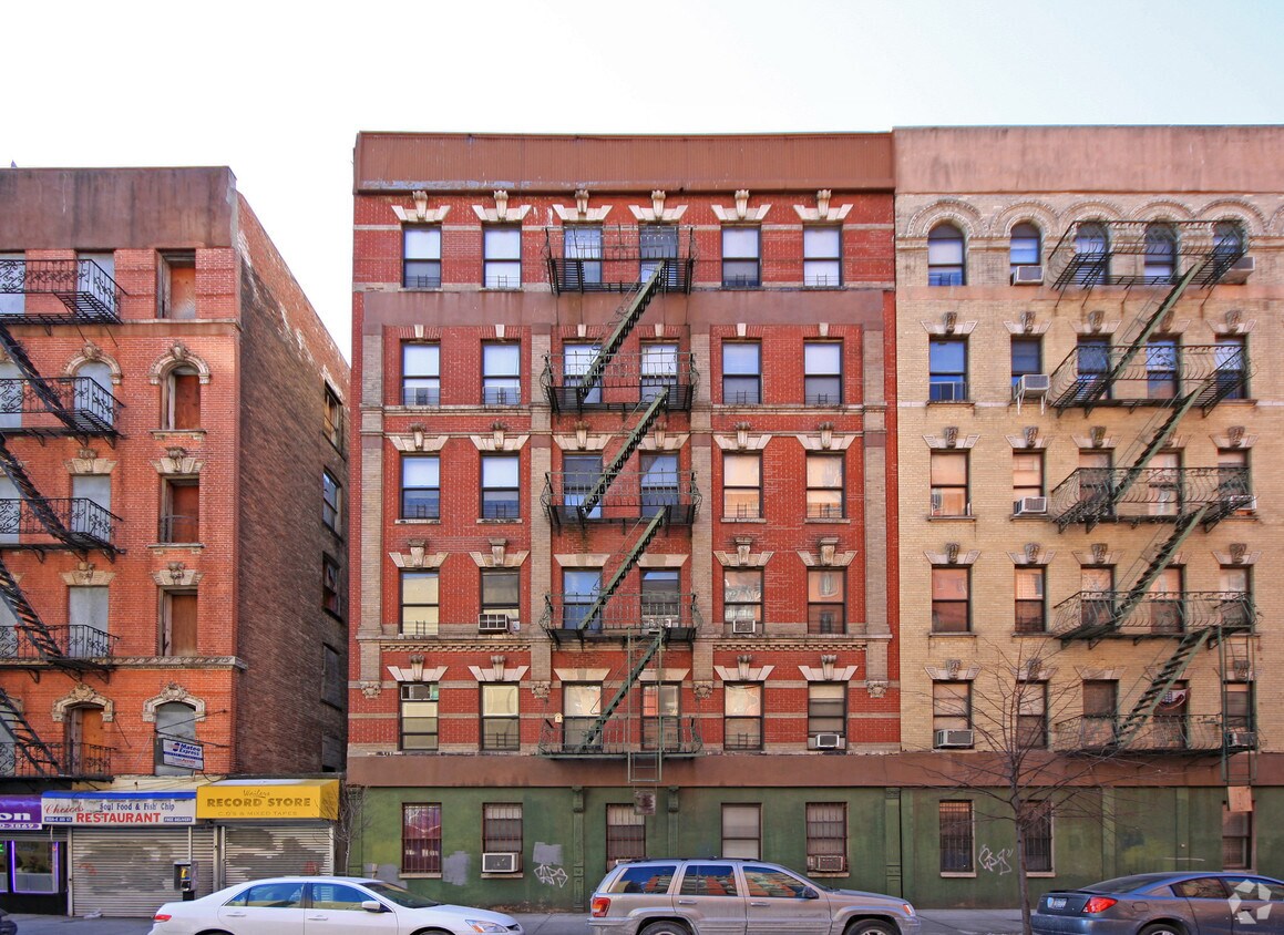 Foto principal - 346-348 E 105th St