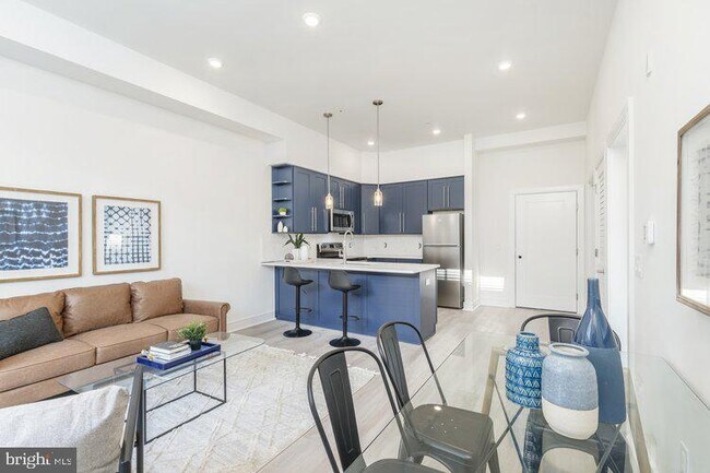 Foto del edificio - 4550 Mitchell St