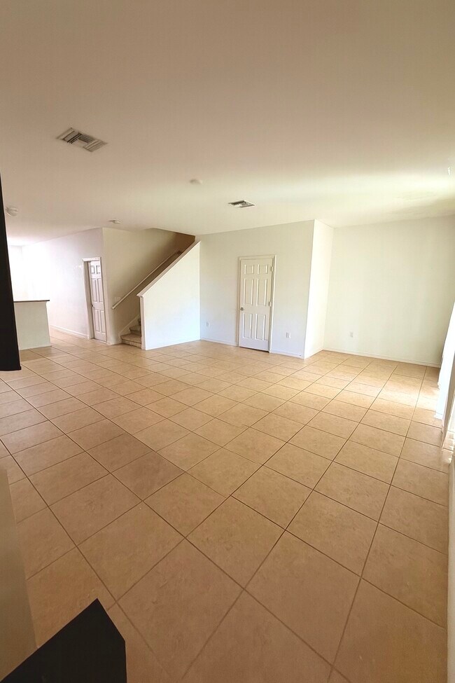 Foto del edificio - 3874 Cherrybrook Loop