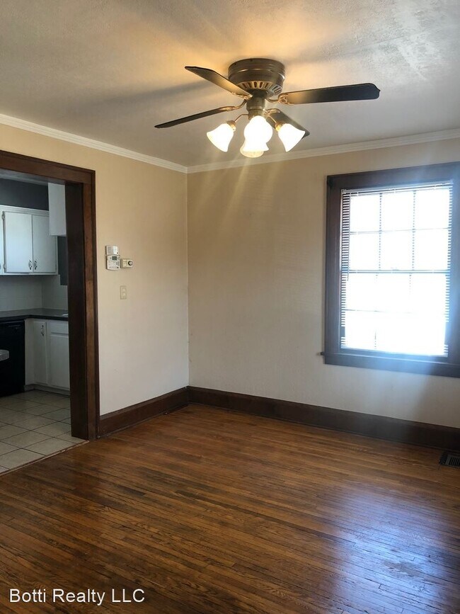 Building Photo - 3 br, 1.5 bath House - 410 Logan St