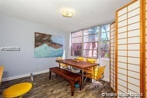 Building Photo - 9441 Live Oak Pl