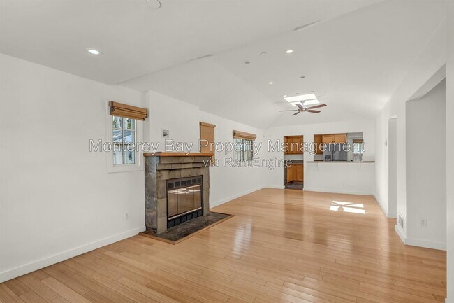 Foto del edificio - 414 Monterey Ave