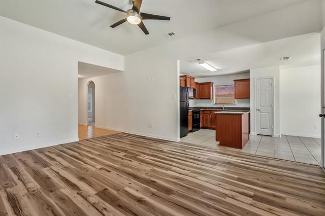 Building Photo - 12669 Forest Lawn Rd