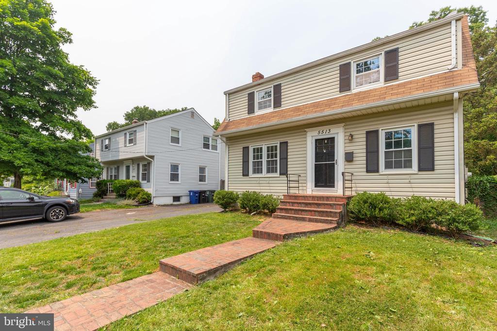 Foto principal - 5513 5th St S