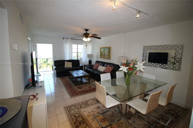 Foto del edificio - 1333 E Hallandale Beach Blvd