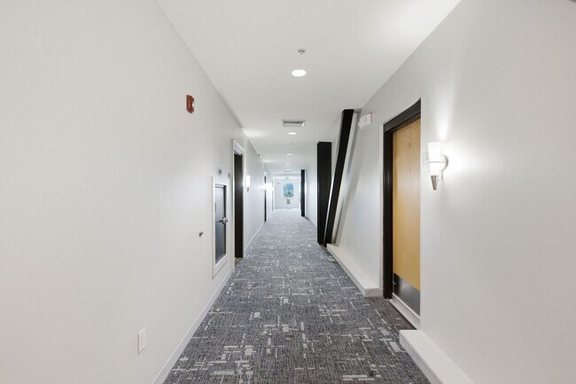 Foto del edificio - 350 E Short St