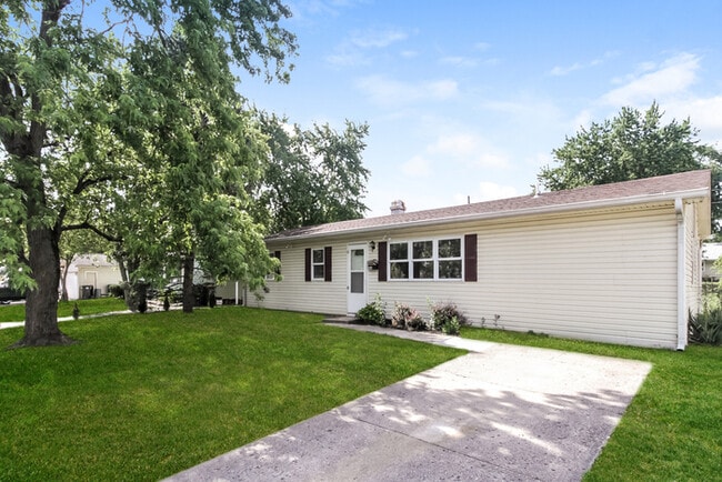 Building Photo - 426 Pleasant Dr