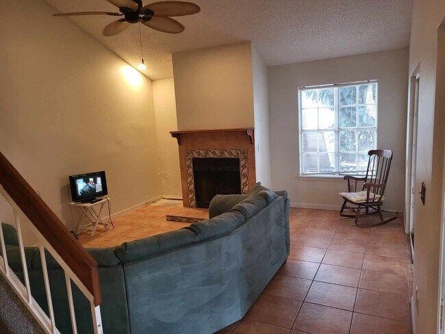 Foto del edificio - 149 Northshore Cir