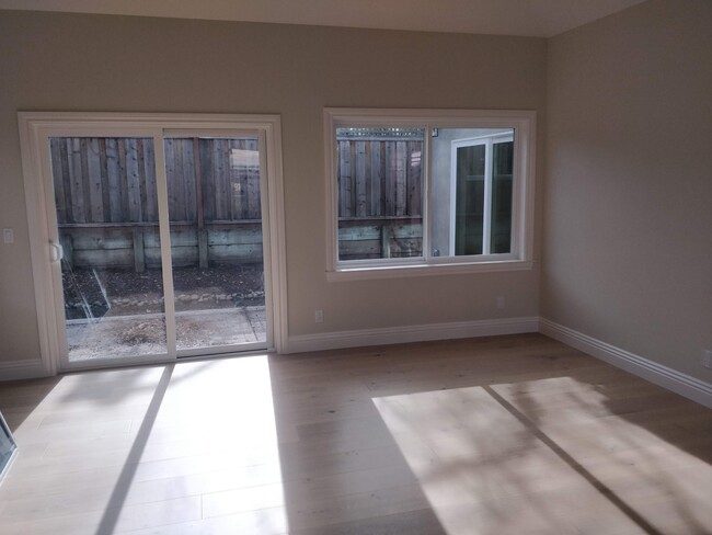 Foto del edificio - 16082 Shannon Rd
