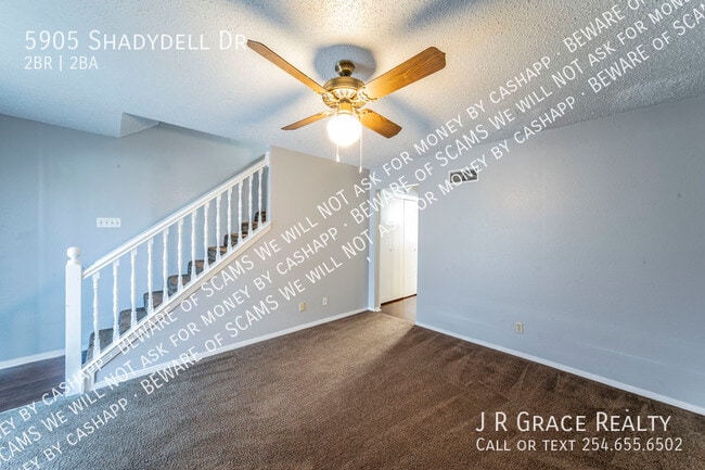 Building Photo - 5905 Shadydell Dr