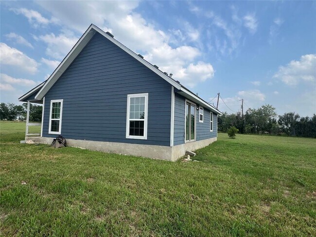 Building Photo - 2500 Center Point Rd