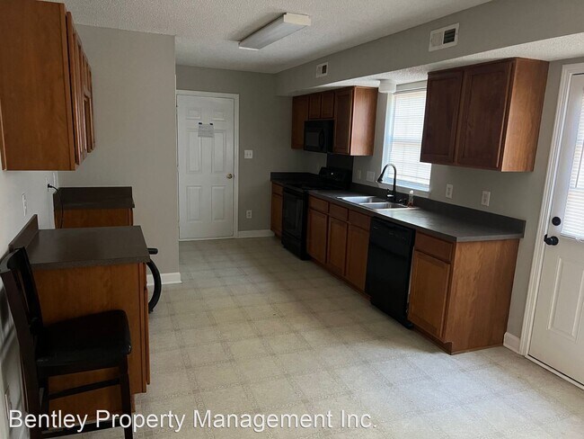 Building Photo - 4 br, 2.5 bath House - 2504 Captains Watch