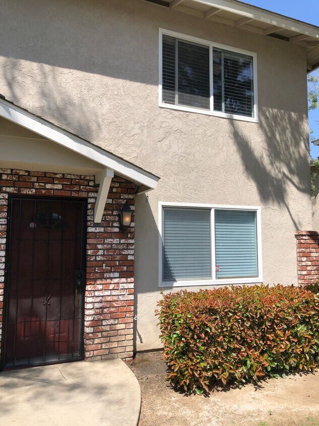 Foto principal - Beautiful Condo for Rent