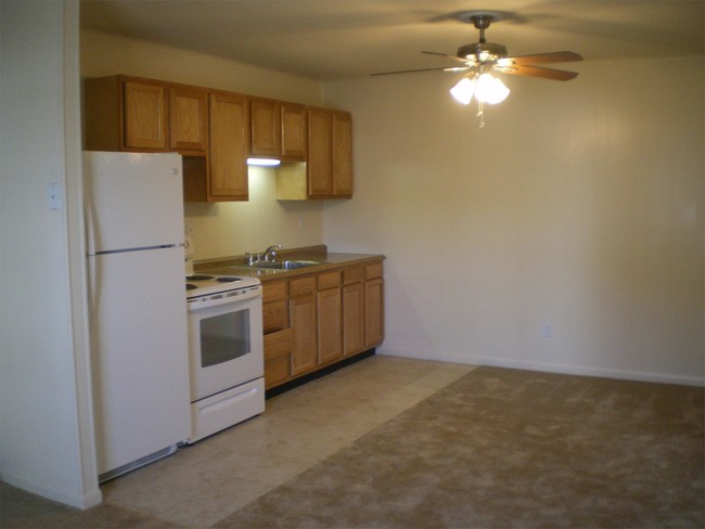 Foto del edificio - 301 Strawberry Ln